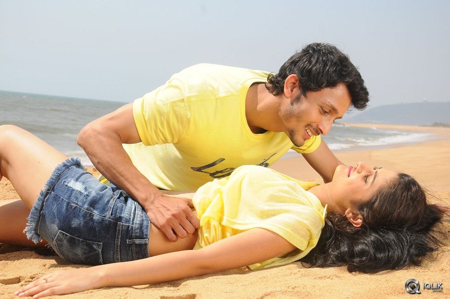 Ninne-Korukunta-Movie-Stills